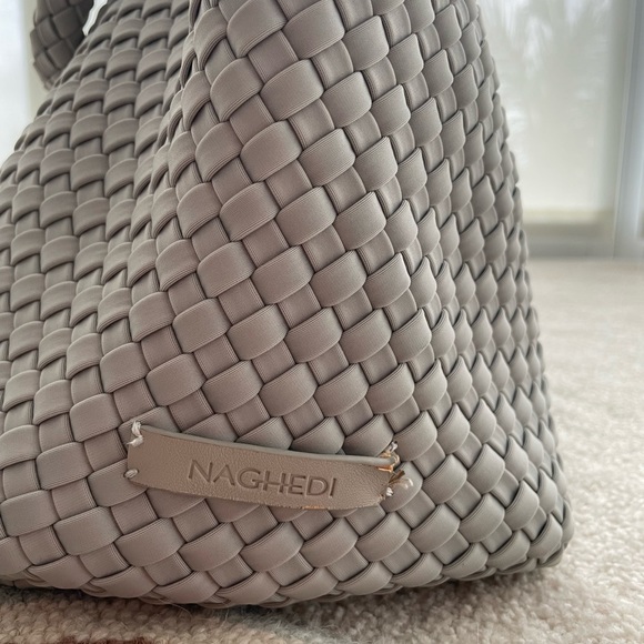 St. Barths Medium Solid - Picture 5 of 5